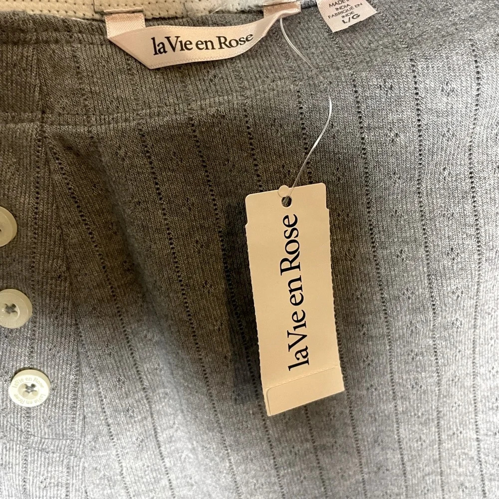 Sz L la vie en rose Button Plackets Closure Pointelle Shorts - Grey - Picture 5 of 5